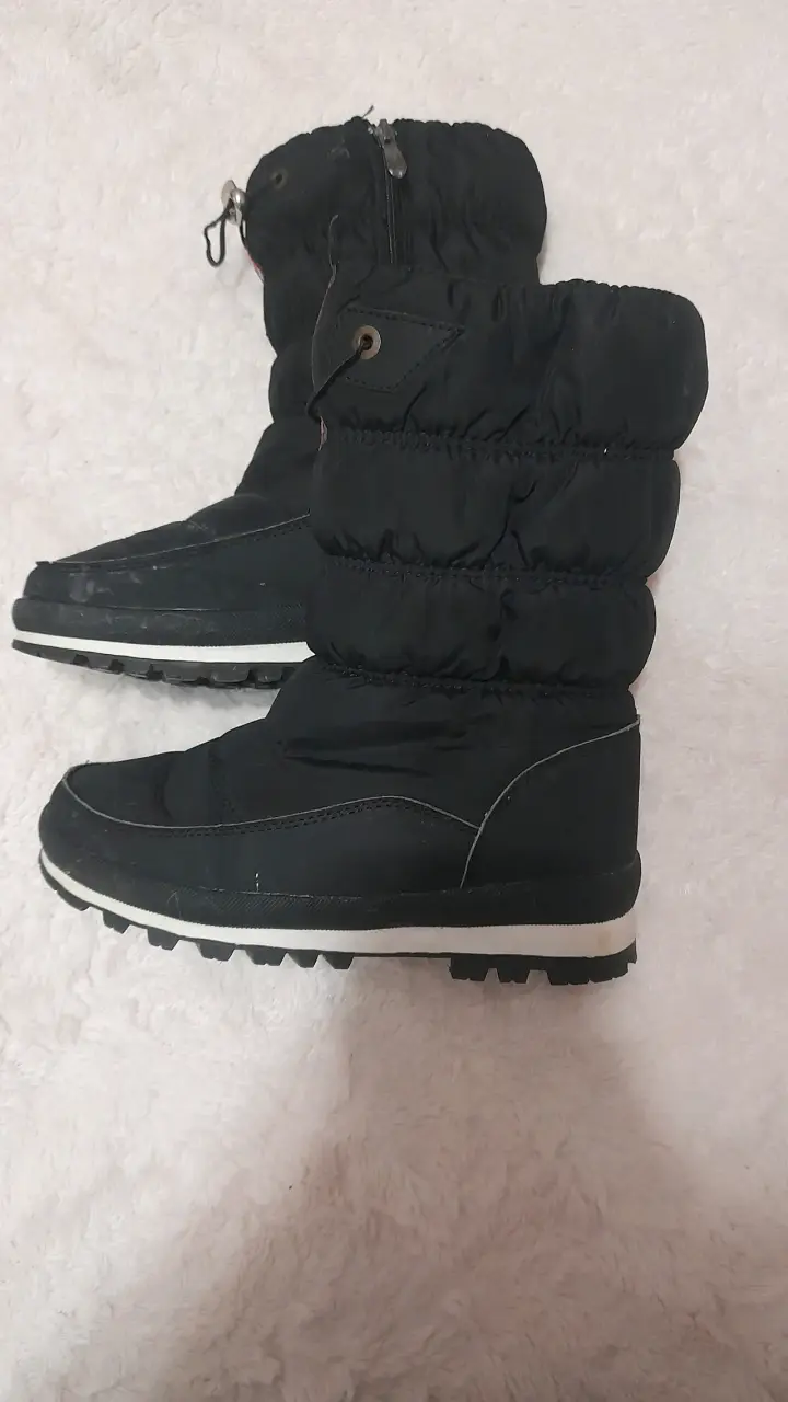 Botas de nieve negras para mujer