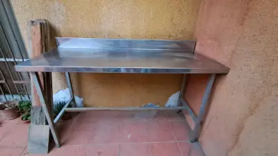 Mesón de acero inoxidable para cocina - miniatura 1