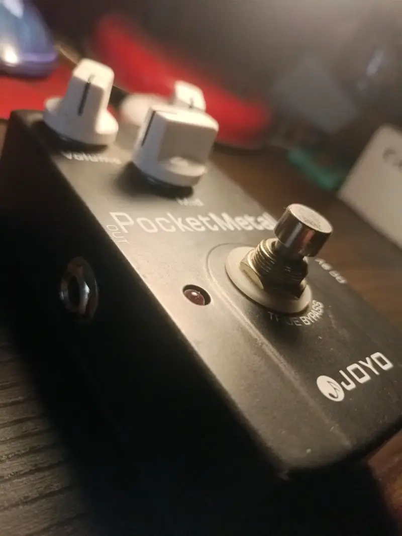 Pedal de distorsión Joyo Pocket Metal - 2