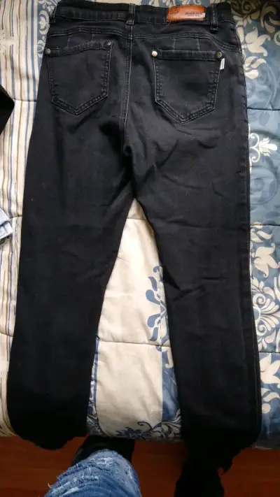 Jeans negros desgastados para mujer talla 36 - miniatura 2