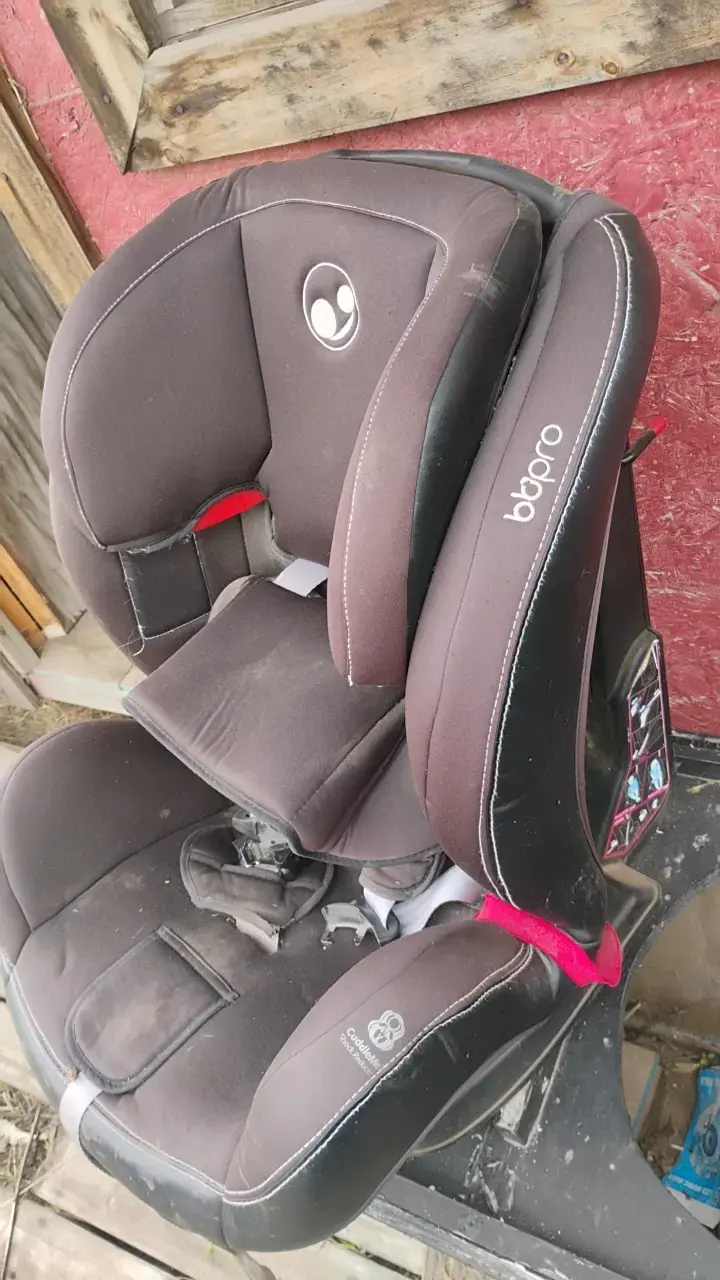 Silla de auto para bebé Bbpro GoSafe negra - 2