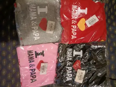 Gorros infantiles I Love Mama & Papa en varios col - miniatura 1