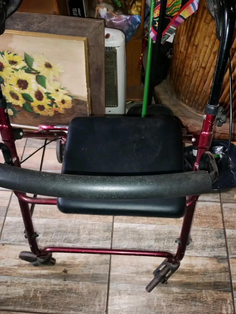 Andador para adultos con asiento plegable - 2