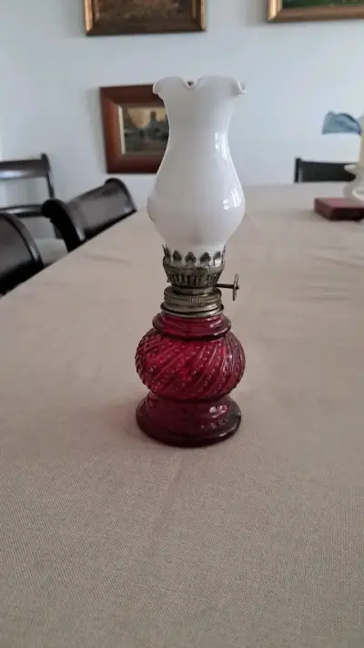 Lámpara de aceite años 70 de vidrio rojo - miniatura 1