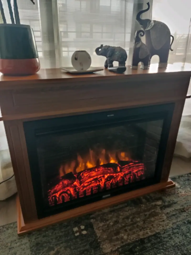 Chimenea eléctrica decorativa con efecto de fuego - 1