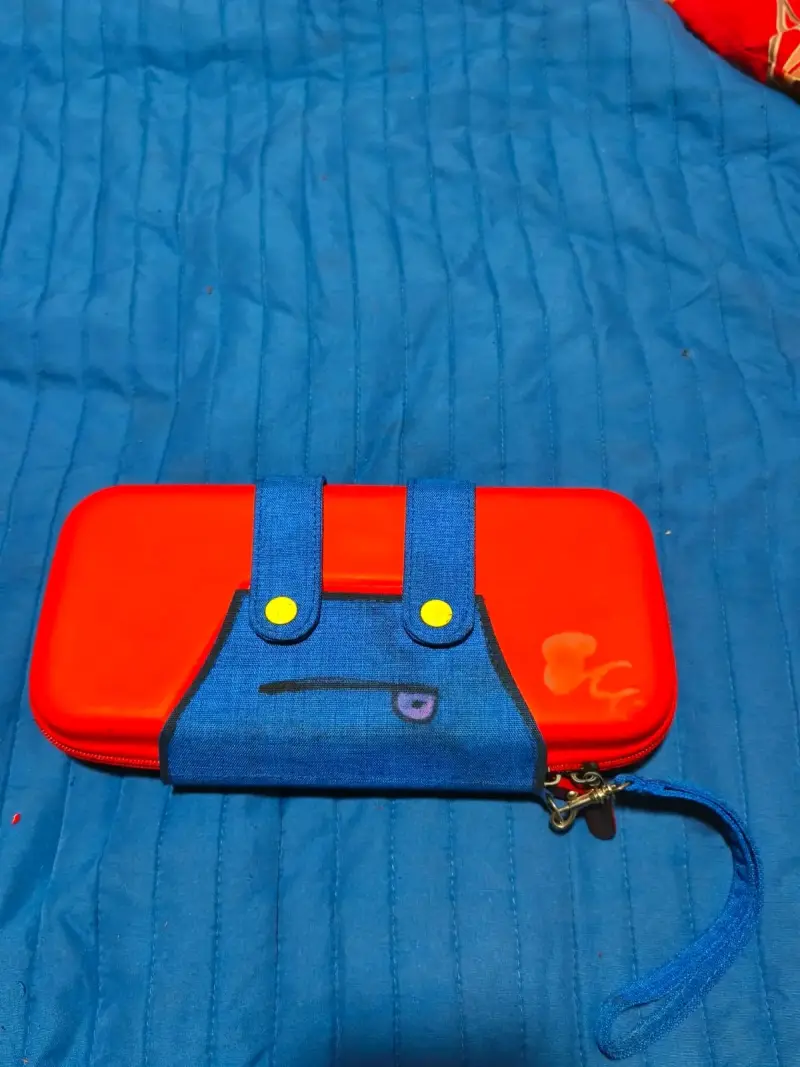 Consola Nintendo Switch v2 con Joy-Con Azul y Rojo - 3