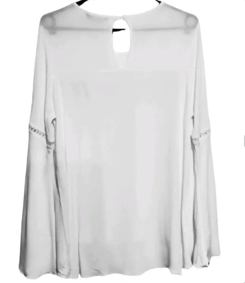 Blusa blanca con encaje MNL talla M - 2