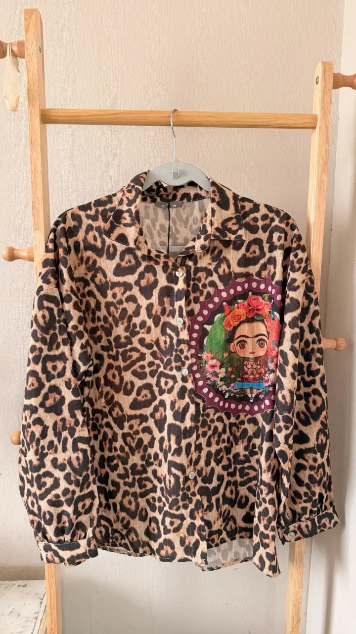 Blusa de lino con diseño Frida Kahlo - 5