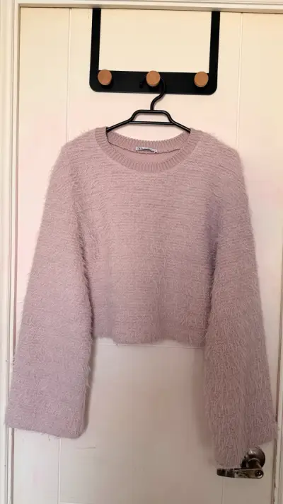 Sweater de mujer color lila suave y acogedor - miniatura 1