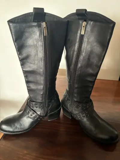 Botas de cuero negras con hebillas - miniatura 1