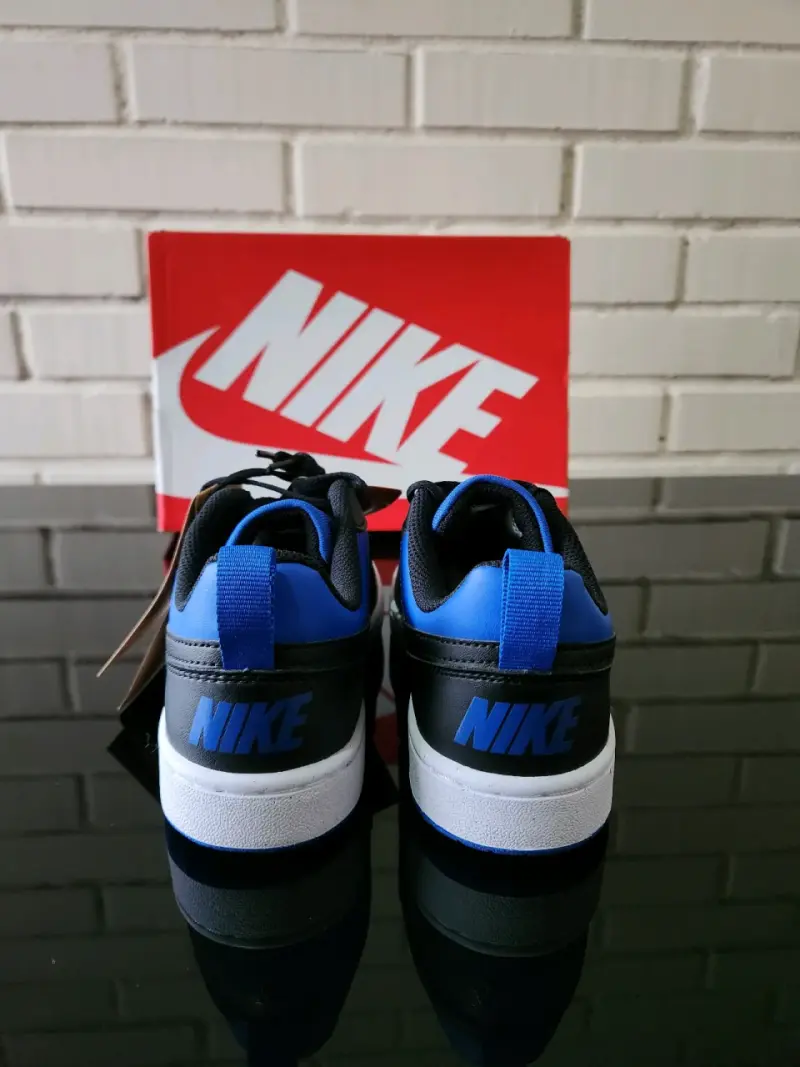 Zapatillas deportivas Nike azul y negro - 2