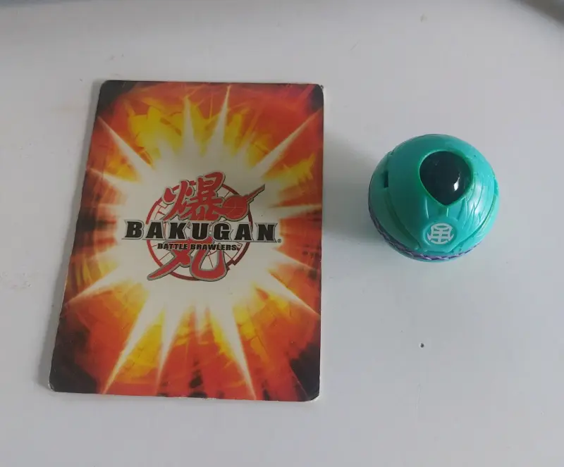 Bakugan color turquesa - 2
