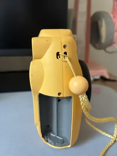Cámara instantánea amarilla Instax Mini Minion - miniatura 3