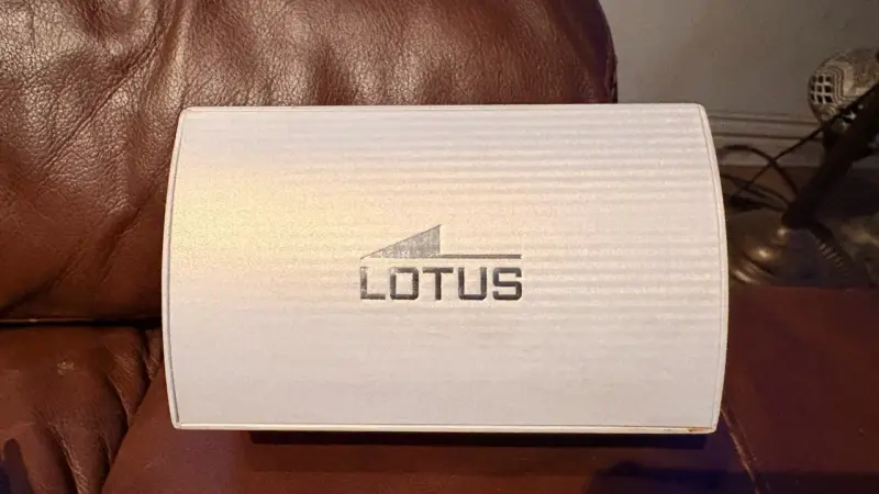 Reloj Lotus para mujer con correa de malla - 2