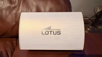 Reloj Lotus para mujer con correa de malla - miniatura 2