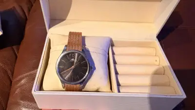 Reloj Lotus para mujer con correa de malla - miniatura 3