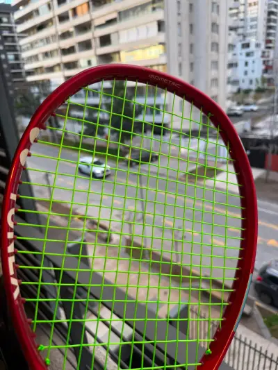 Raqueta de tenis Yonex VCORE 98 (2026) roja - miniatura 5