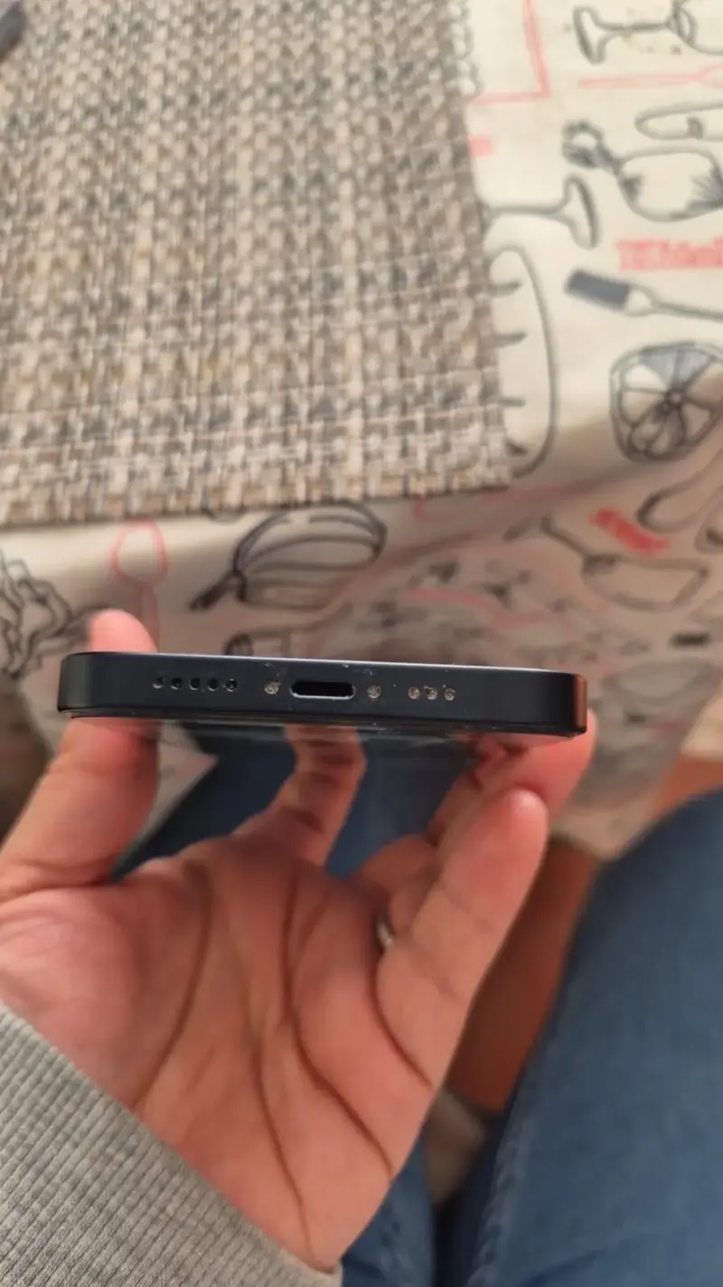 iPhone 13 - 2