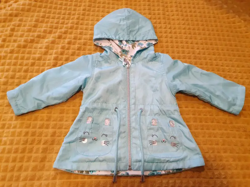 Chaqueta impermeable para niña 9M