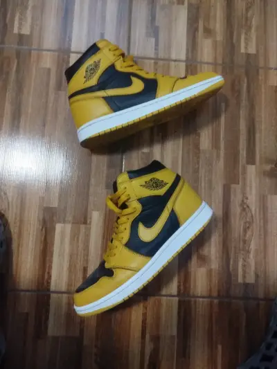 Zapatillas deportivas nike amarillas y negras - miniatura 1