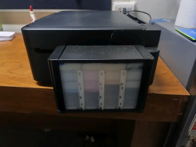 Impresora multifuncional Epson L220 con sistema de tinta continua - 2