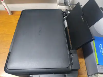 Impresora multifuncional Epson L220 con sistema de tinta continua - miniatura 3