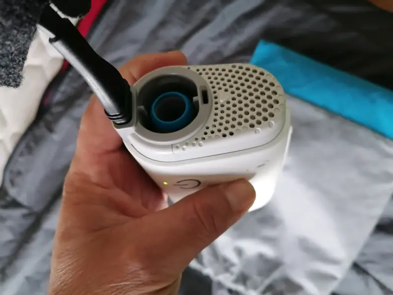 Máquina CPAP portátil ResMed con accesorios - 6