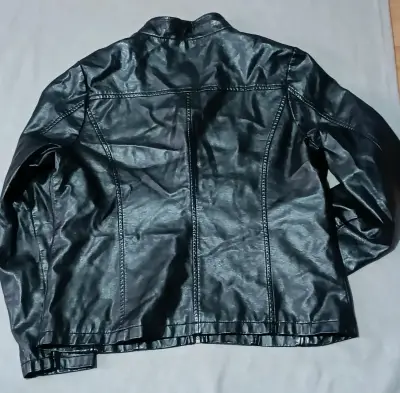 Chaqueta de cuero sintético negra Lorenzo di Pontti - miniatura 3