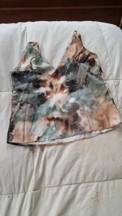 Top de tirantes con diseño tie-dye - miniatura 2