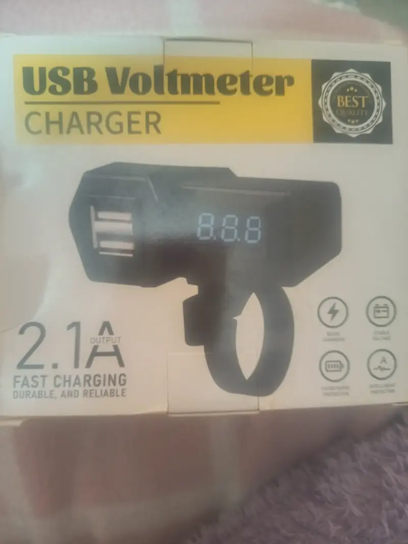 Cargador USB Voltmeter con Pantalla LED - 1