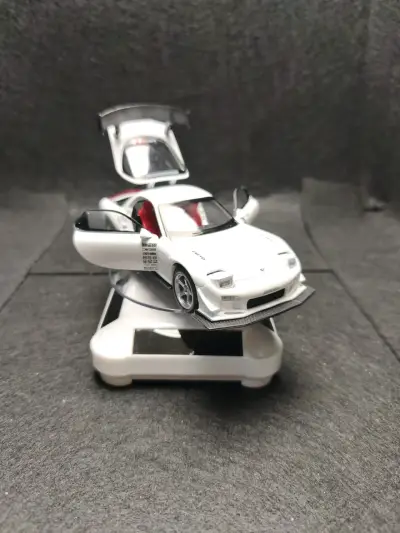 Modelo a escala  + Plataforma giratoria - miniatura 2