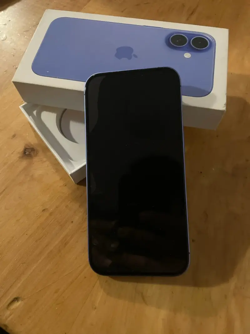 iPhone 16, 128gb color celeste con caja original - 1