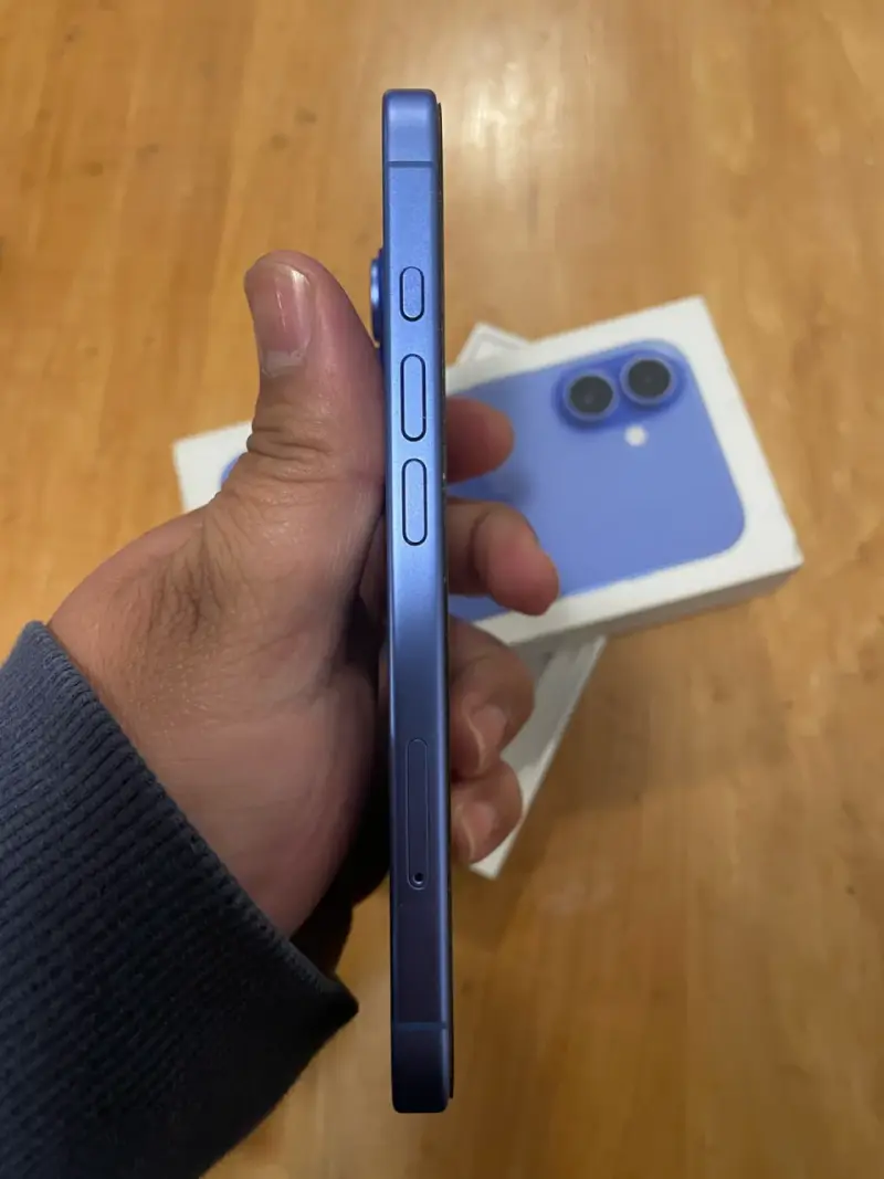iPhone 16, 128gb color celeste con caja original - 2