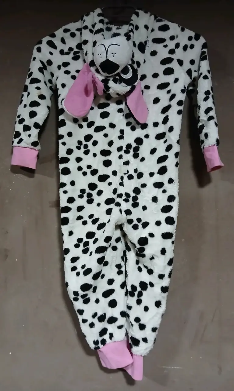 Pijama enterizo polar 4 a 5 años diseño dálmata - 2