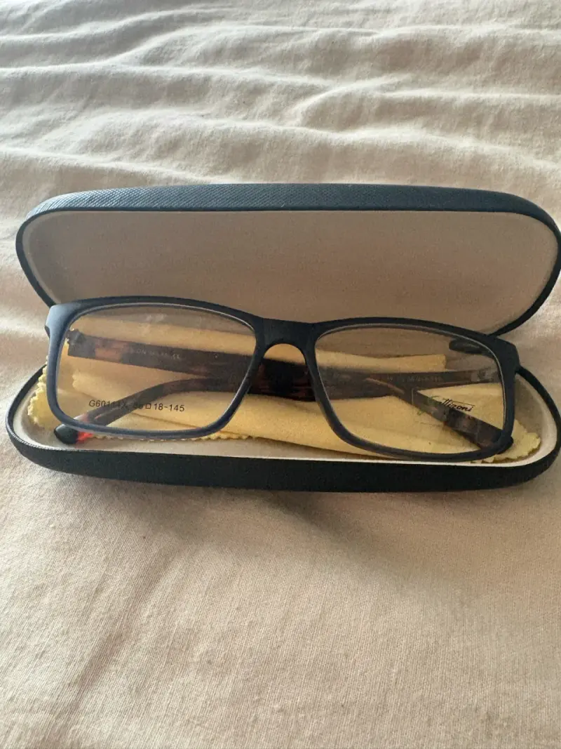Gafas de Lectura Azul con Estuche - 3