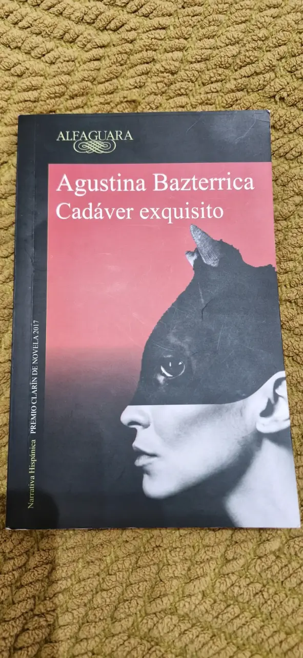 Libro 'Cadáver Exquisito' de Agustina Bazterrica - 1