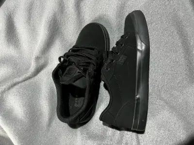 Zapatillas negras DC Shoes para niñ@s-jovenes - miniatura 1