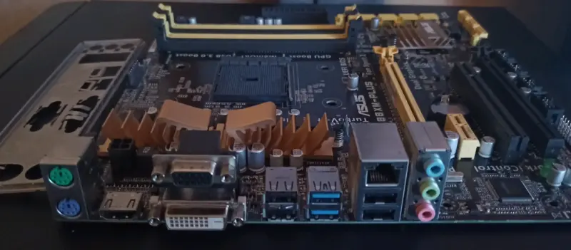 Kit Placa Asus AMD A10 32 VRAM Kingston más regalo - 2