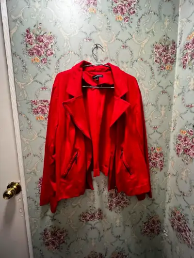 Chaqueta roja Lane Bryant talla grande - miniatura 2