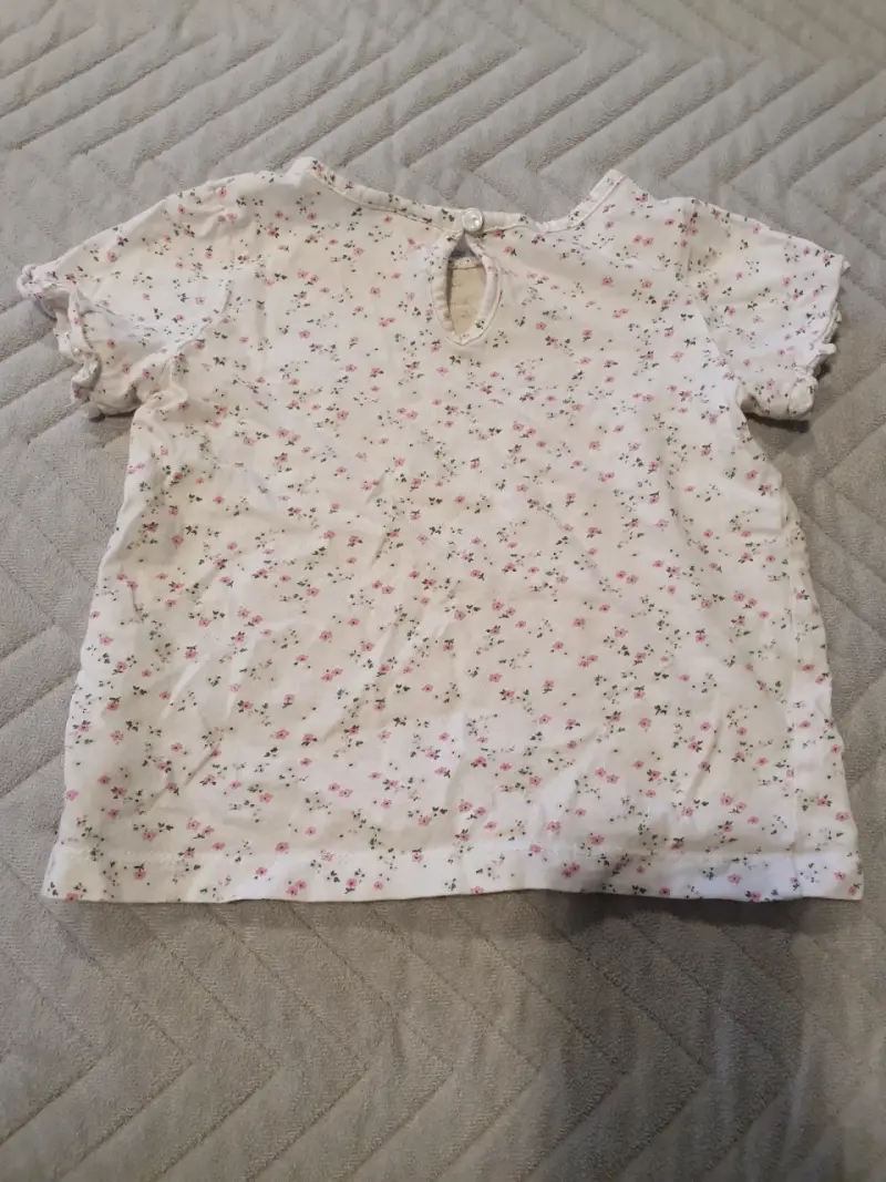 Polera de bebé H&M con estampado floral - 2