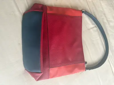 Bolso de cuero rojo Nautica con diseño moderno - miniatura 2