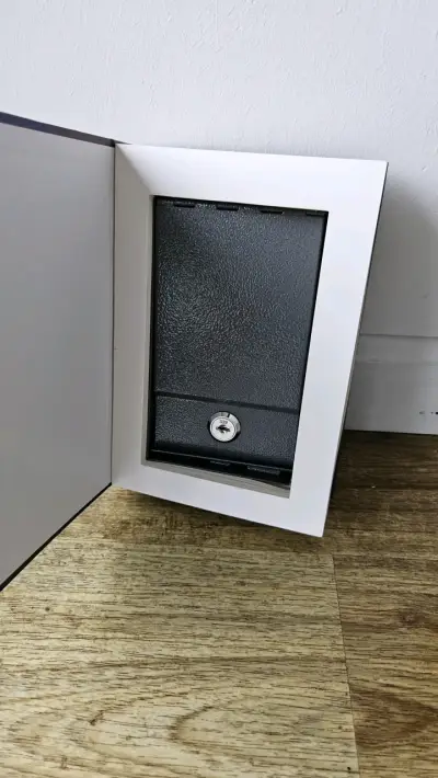 Caja fuerte libro Les Misérables - miniatura 2