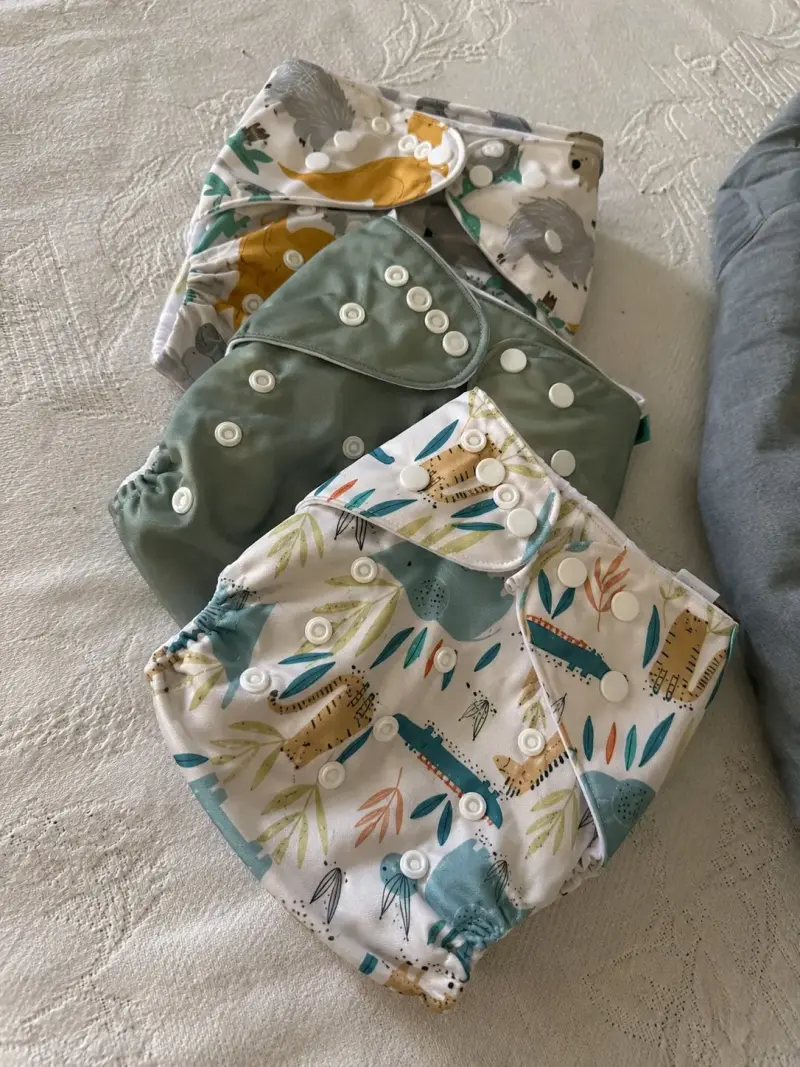 Set de 9 pañales reutilizables con insertos - 2