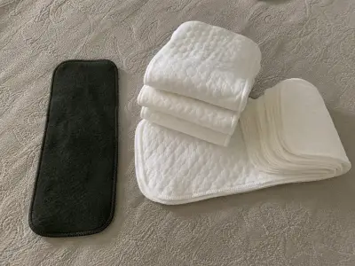 Set de 9 pañales reutilizables con insertos - miniatura 3