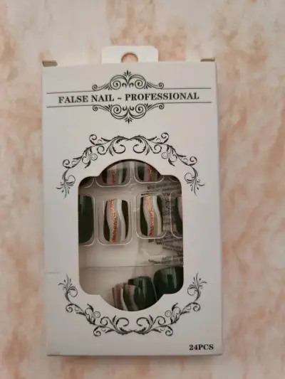 Set de uñas postizas variadas✨ - miniatura 3