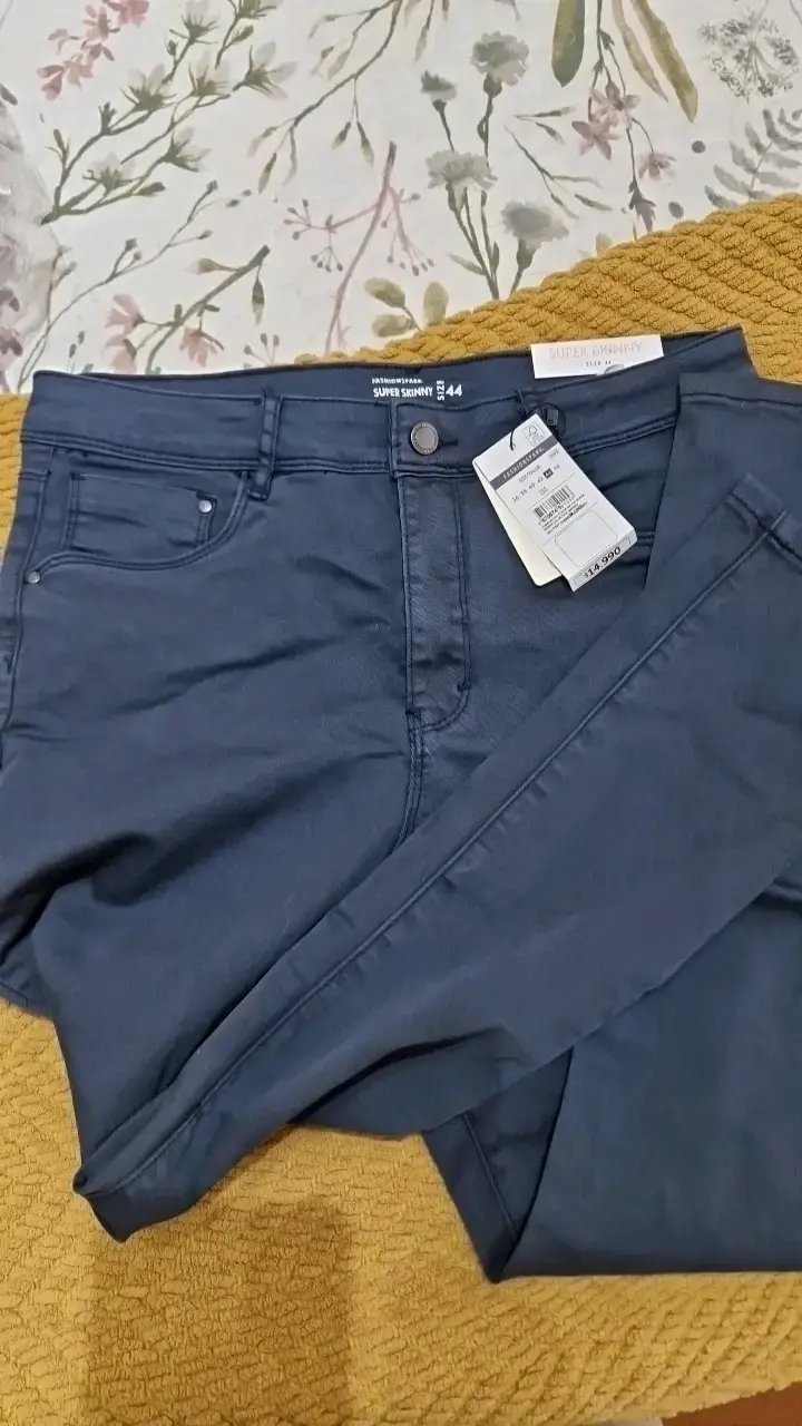 Jeans azul super skinny talla 44