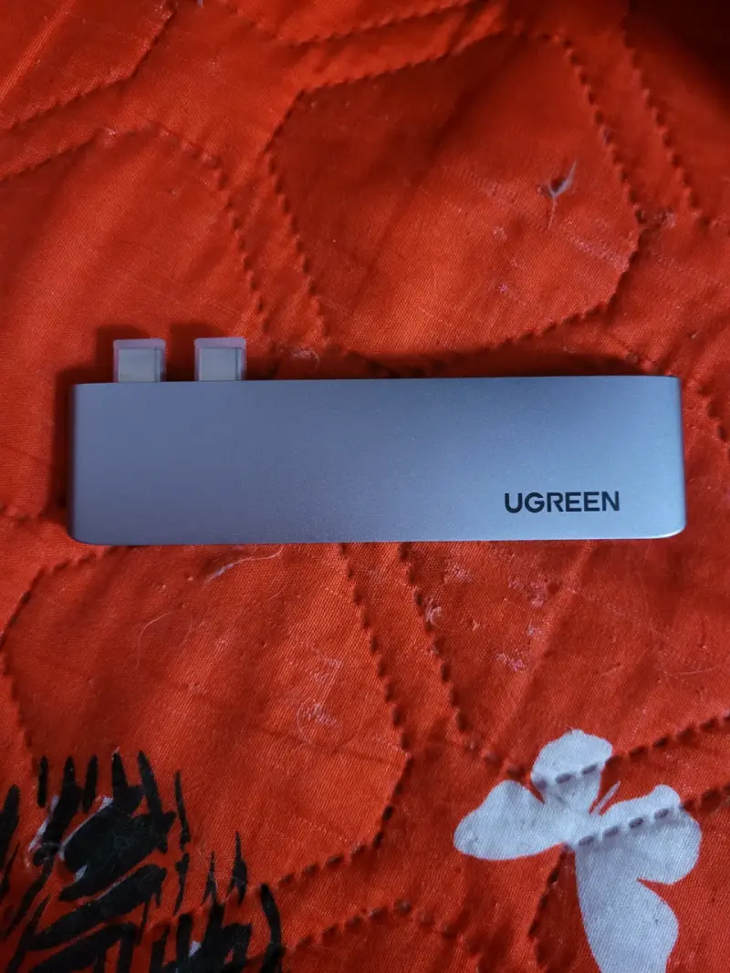 Adaptador UGREEN 6 en 1 USB-C HDMI para MacBook