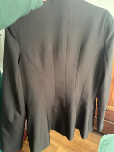 Blazer negro con cierre (decorativo)para mujer - miniatura 1