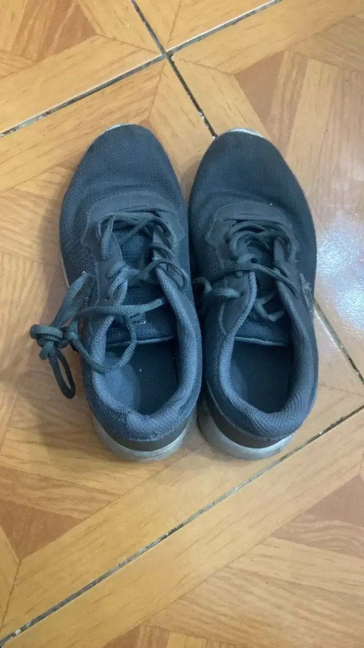 Zapatillas deportivas para niñas Usadas de Buenos - 1