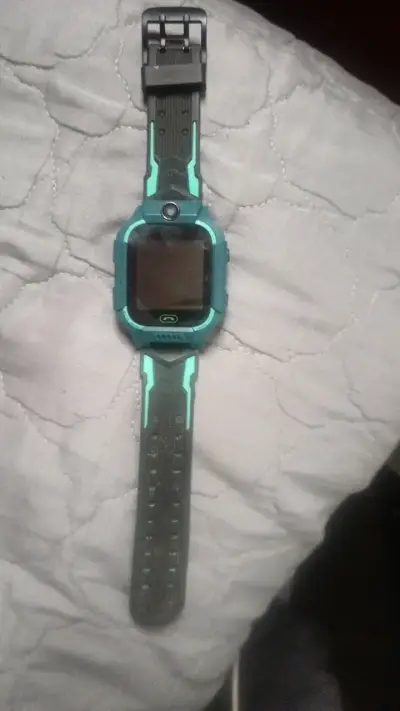 Reloj inteligente para niños resistente al agua - miniatura 1